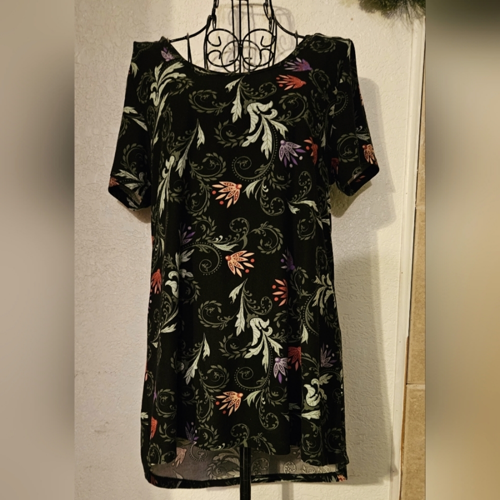 LuLaRoe High-Low Top